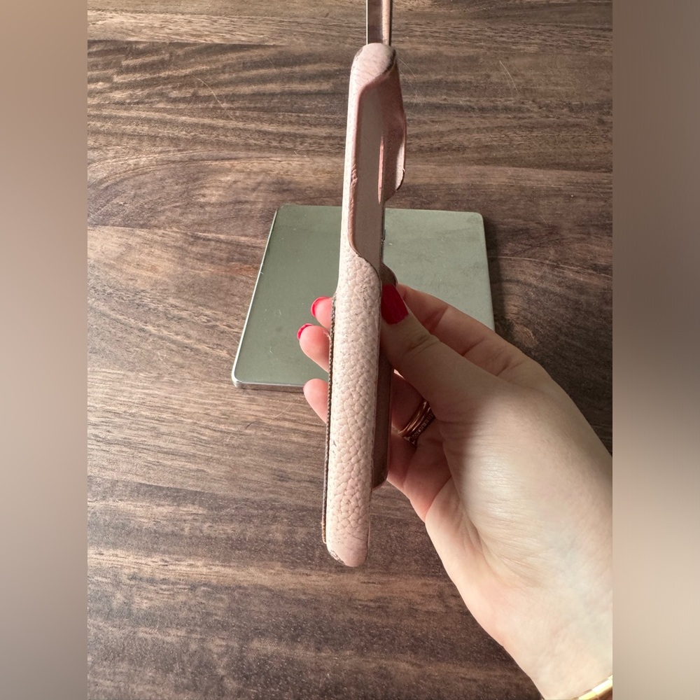 Louis Vuitton iPhone X/Xs Case - Picture 4 of 11